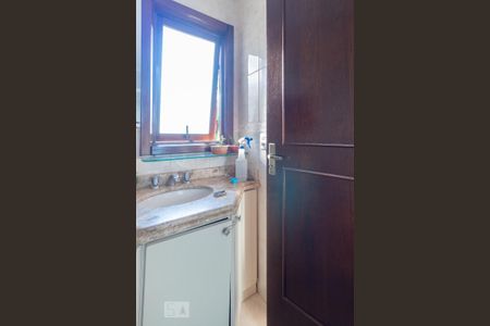 Casa de condomínio à venda com 174m², 3 quartos e 2 vagasBanheiro 2