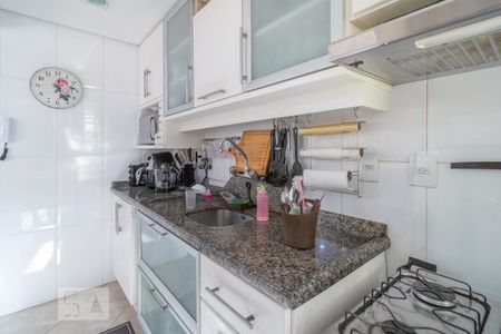 Casa de condomínio à venda com 174m², 3 quartos e 2 vagasCozinha e Área de Serviço