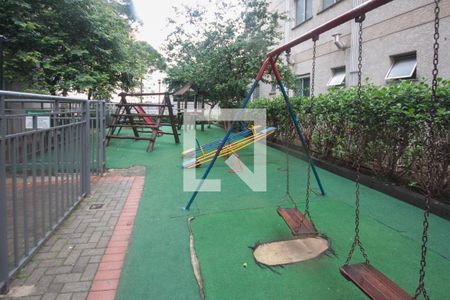 Apartamento à venda com 50m², 2 quartos e 1 vaga Apartamento à venda com 50m², 2 quartos e 1 vagaÁrea comum - Playground