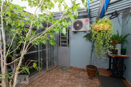 Casa à venda com 86m², 2 quartos e 1 vagaQuintal