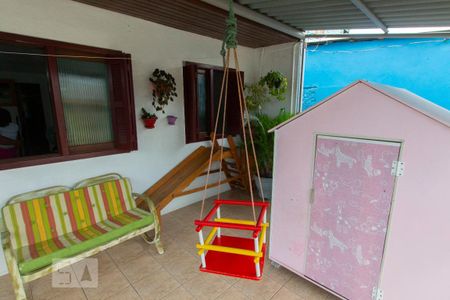Casa à venda com 86m², 2 quartos e 1 vagavaranda