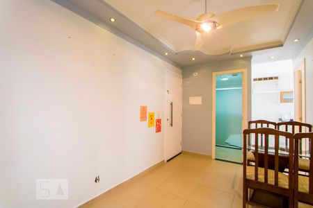 Sala de apartamento para alugar com 2 quartos, 40m² em Vila Lutécia, Santo André