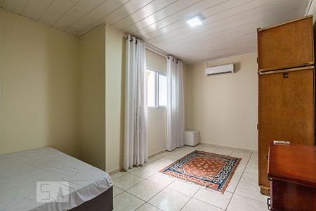 Quarto de apartamento para alugar com 1 quarto, 30m² em Jardim Maria Rosa, Taboão da Serra