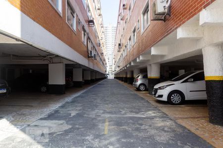 Studio para alugar com 25m², 1 quarto e 1 vaga Studio para alugar com 25m², 1 quarto e 1 vagaGaragem