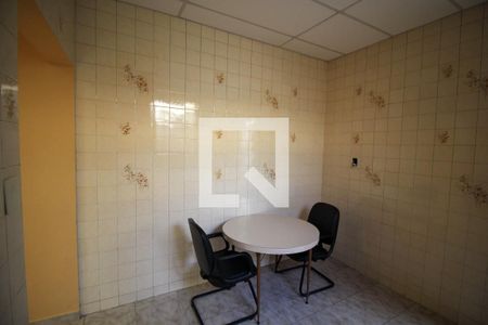 Casa à venda com 175m², 2 quartos e 1 vagaCozinha