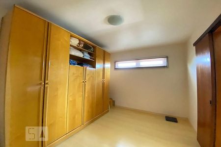 Casa à venda com 450m², 4 quartos e 3 vagasCloset do quarto 4