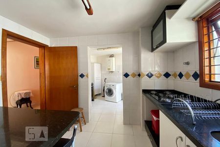 Casa à venda com 450m², 4 quartos e 3 vagasCozinha