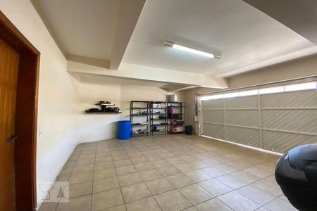 Casa à venda com 450m², 4 quartos e 3 vagasGaragem