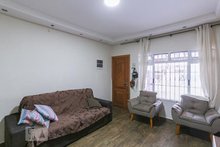 Sala de casa para alugar com 4 quartos, 150m² em Vila Romana, São Paulo