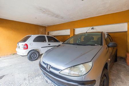 Casa à venda com 429m², 6 quartos e 1 vaga Casa à venda com 429m², 6 quartos e 1 vagaGaragem