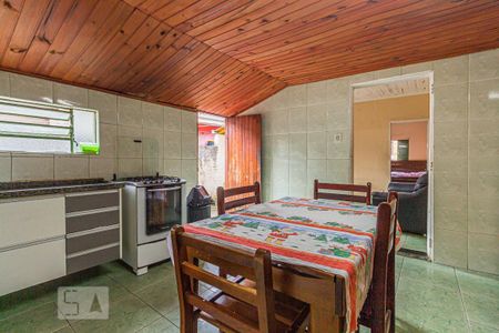 Casa à venda com 429m², 6 quartos e 1 vaga Casa à venda com 429m², 6 quartos e 1 vagaCozinha