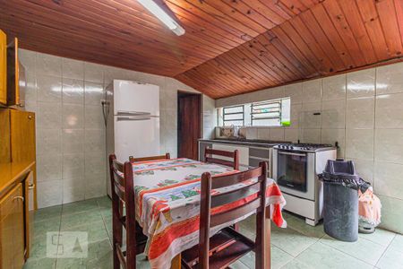 Casa à venda com 429m², 6 quartos e 1 vaga Casa à venda com 429m², 6 quartos e 1 vagaCozinha