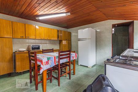 Casa à venda com 429m², 6 quartos e 1 vaga Casa à venda com 429m², 6 quartos e 1 vagaCozinha
