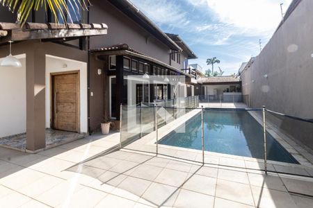 Casa para alugar com 450m², 4 quartos e 3 vagasPiscina