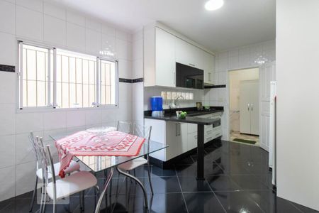Casa para alugar com 115m², 2 quartos e 3 vagas Casa para alugar com 115m², 2 quartos e 3 vagasCozinha