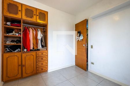 Apartamento à venda com 150m², 3 quartos e 2 vagasQuarto 2