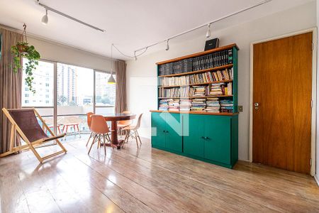 Sala de apartamento à venda com 3 quartos, 150m² em Cerqueira César, São Paulo