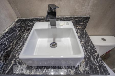 Apartamento à venda com 42m², 2 quartos e sem vaga Apartamento à venda com 42m², 2 quartos e sem vagaBanheiro