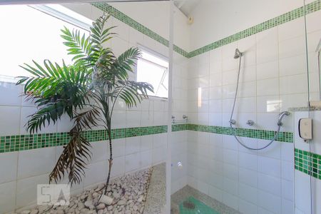Casa à venda com 279m², 3 quartos e 3 vagas Casa à venda com 279m², 3 quartos e 3 vagasBanheiro da Suite 1