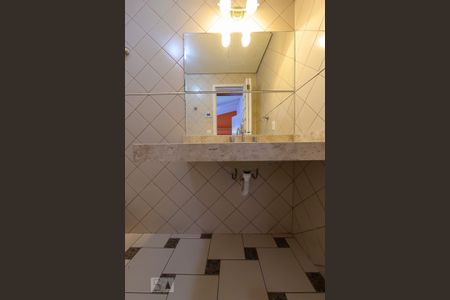 Casa à venda com 279m², 3 quartos e 3 vagas Casa à venda com 279m², 3 quartos e 3 vagasBanheiro da Suite 2