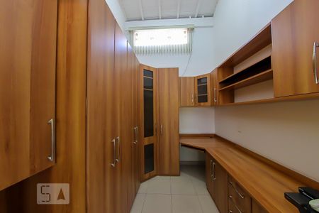 Casa à venda com 279m², 3 quartos e 3 vagas Casa à venda com 279m², 3 quartos e 3 vagasSuite 1