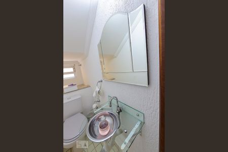 Casa à venda com 279m², 3 quartos e 3 vagas Casa à venda com 279m², 3 quartos e 3 vagasLavabo