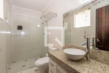 Casa para alugar com 297m², 3 quartos e 8 vagas Casa para alugar com 297m², 3 quartos e 8 vagasBanheiro da Suíte 3