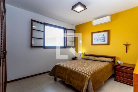 Casa para alugar com 297m², 3 quartos e 8 vagas Casa para alugar com 297m², 3 quartos e 8 vagasSuíte 1