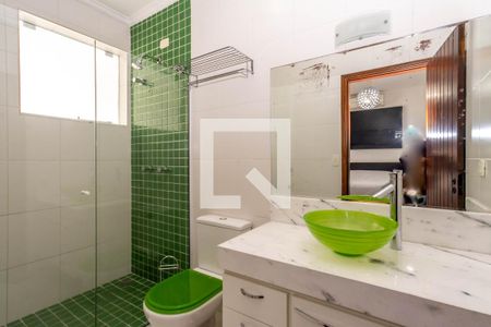 Casa para alugar com 297m², 3 quartos e 8 vagas Casa para alugar com 297m², 3 quartos e 8 vagasBanheiro da Suíte 2