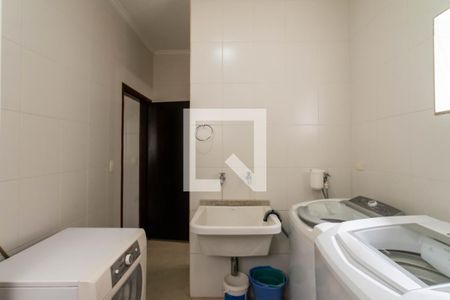 Casa para alugar com 297m², 3 quartos e 8 vagas Casa para alugar com 297m², 3 quartos e 8 vagasÁrea de Serviço