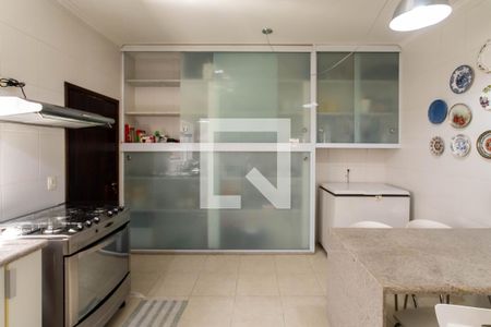Casa para alugar com 297m², 3 quartos e 8 vagas Casa para alugar com 297m², 3 quartos e 8 vagasCozinha
