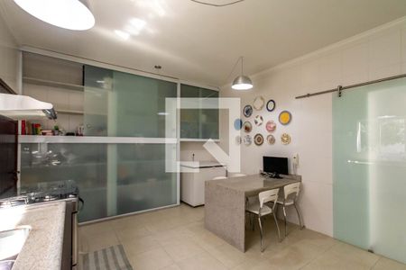 Casa para alugar com 297m², 3 quartos e 8 vagas Casa para alugar com 297m², 3 quartos e 8 vagasCozinha