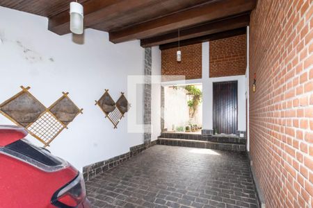 Garagem de casa para alugar com 3 quartos, 297m² em Vila Rosália, Guarulhos