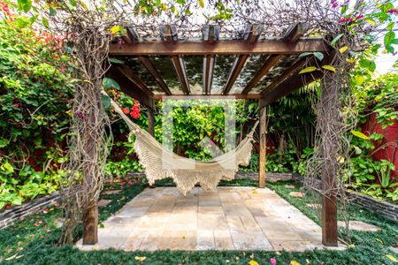 Casa para alugar com 297m², 3 quartos e 8 vagas Casa para alugar com 297m², 3 quartos e 8 vagasGazebo