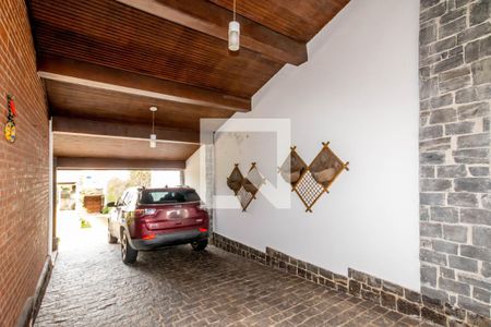 Casa para alugar com 297m², 3 quartos e 8 vagas Casa para alugar com 297m², 3 quartos e 8 vagasGaragem