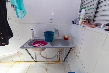 Casa à venda com 400m², 6 quartos e 6 vagas Casa à venda com 400m², 6 quartos e 6 vagasCasa 3 - Área de serviço