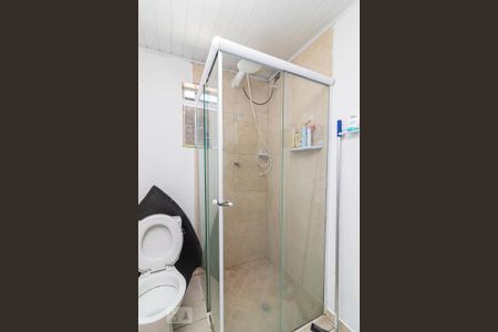 Casa à venda com 400m², 6 quartos e 6 vagas Casa à venda com 400m², 6 quartos e 6 vagasChuveiro