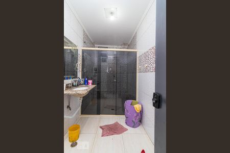 Casa à venda com 400m², 6 quartos e 6 vagas Casa à venda com 400m², 6 quartos e 6 vagasCasa 3 - Banheiro