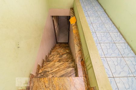 Casa à venda com 400m², 6 quartos e 6 vagas Casa à venda com 400m², 6 quartos e 6 vagasEscada