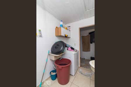 Casa à venda com 400m², 6 quartos e 6 vagas Casa à venda com 400m², 6 quartos e 6 vagasCasa 1 - Banheiro