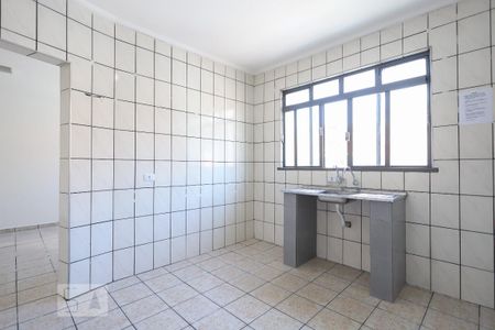 Cozinha de apartamento para alugar com 1 quarto, 55m² em Vila Santa Maria, São Paulo