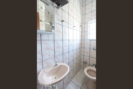 Banheiro de apartamento para alugar com 1 quarto, 55m² em Vila Santa Maria, São Paulo