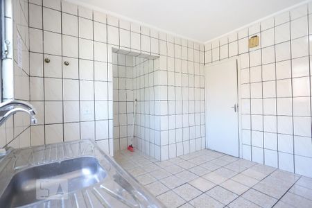Cozinha de apartamento para alugar com 1 quarto, 55m² em Vila Santa Maria, São Paulo