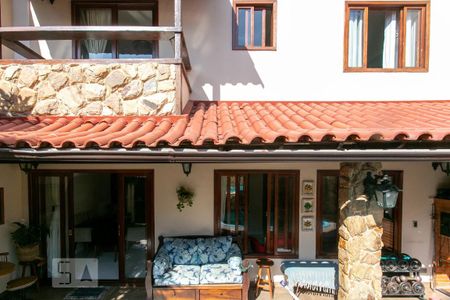 Casa de condomínio à venda com 120m², 3 quartos e 2 vagasFachada