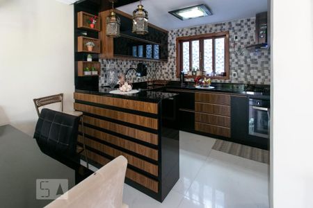 Casa de condomínio à venda com 120m², 3 quartos e 2 vagasCozinha