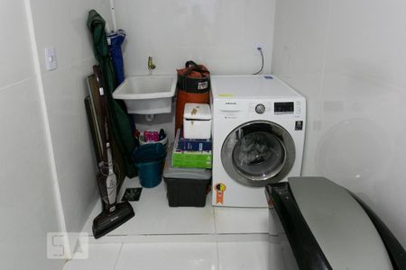 Casa de condomínio à venda com 120m², 3 quartos e 2 vagasÁrea de Serviço