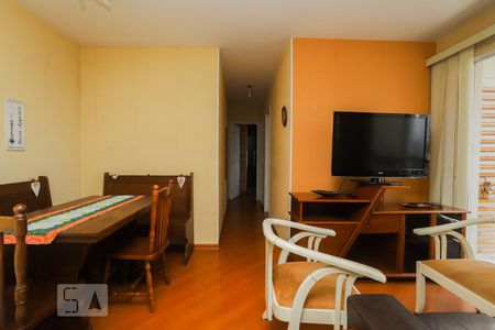 Sala de apartamento para alugar com 2 quartos, 51m² em Vila Anastácio, São Paulo