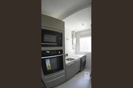 Cozinha e Área de Serviço de apartamento para alugar com 1 quarto, 66m² em Jacarepaguá, Rio de Janeiro