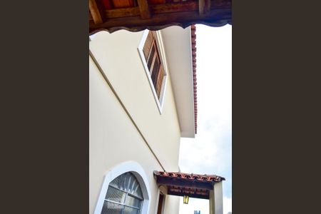 Fachada de casa para alugar com 3 quartos, 180m² em Vila do Castelo, São Paulo