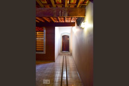 Garagem de casa para alugar com 3 quartos, 180m² em Vila do Castelo, São Paulo